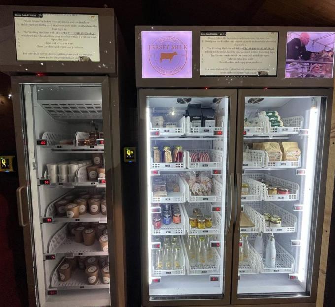 Smart Fridge Ice Cream Vending Machine -18℃ Freezer With Touch Screen Card Reader