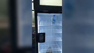 ABD deposunda AI akıllı buzdolabı
