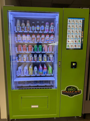 İsteğe bağlı ödeme terminalleri gerçek zamanlı envanter özelliği ile atıştırmalık satış makinesi uzaktan kumanda satış makinesi