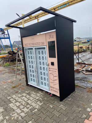 42-Kilitli Dolaplı Otomat Makinesi, 22 İnç Dokunmatik Ekran ve Android 11.1